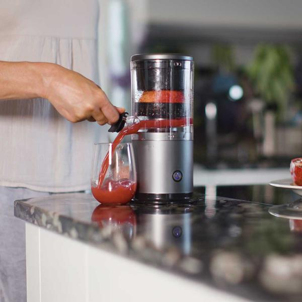 Livington JuiceBoost cordless juicer incl. FREE recipe booklet